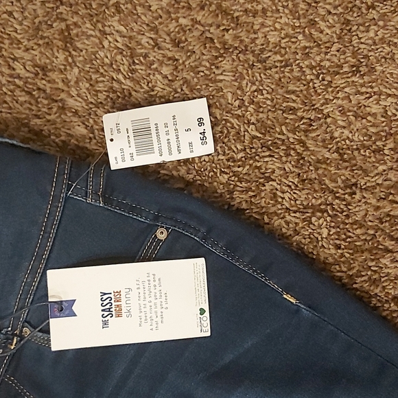 Jeans- high rise, skinny, size 5 - Picture 2 of 4